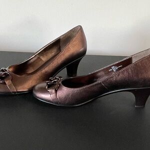 Sofft 8.5 Dark Copper or Bronze Pump